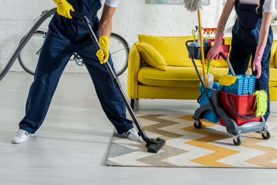 signs your rug needs professional cleaning